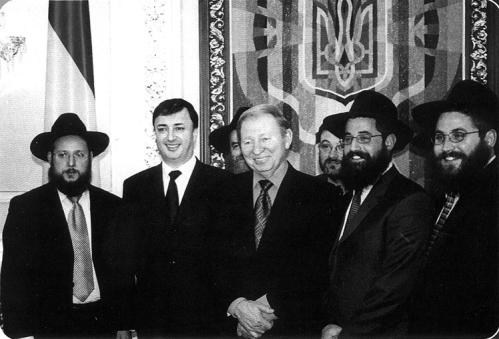Ukraine President Leonid Kuchma and friends