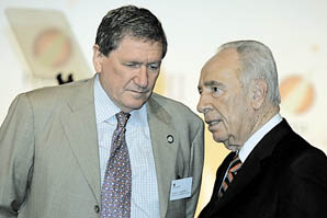 Holbrook and Peres