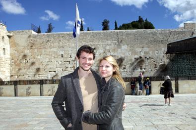 Claire Danes and Husband Hugh Dancy visit the Western Wall on their tour of Israel