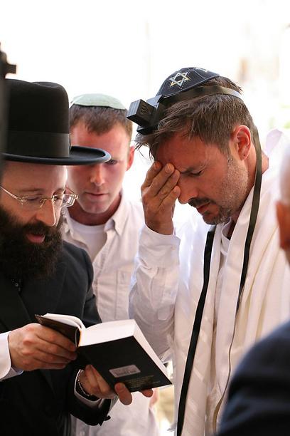 David Arquette prays during his Bar Mitzvah in Jerusalem.